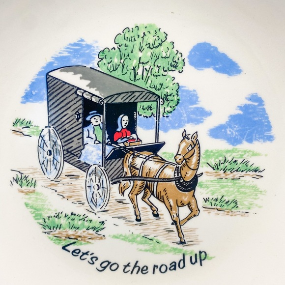 Vintage 1950s-1970s Hand-Painted Amish Horse & Buggy Souvenir Plate • PA Dutch - Picture 4 of 9